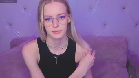 Kitty online show from 05-17-26, 12:52