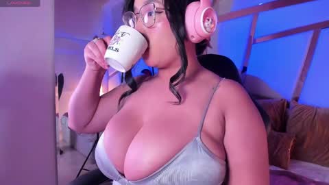 Kitty  online show from 04-19-26, 08:33