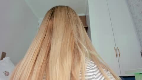 sophie online show from 03-07-26, 06:38