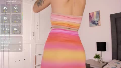 Snapshot of kitty_angell_ chatting on 10-24-25, 08:05 kitty_angell_ online show from 10-24-25, 08:05