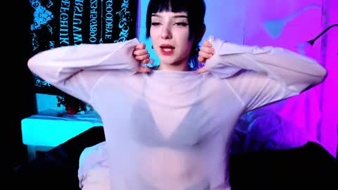 kitty_bang online show from 02-02-25, 04:43