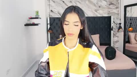 Kitty online show from 07-14-26, 12:22