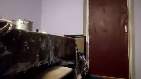 Kitti online show from 12-02-25, 05:02