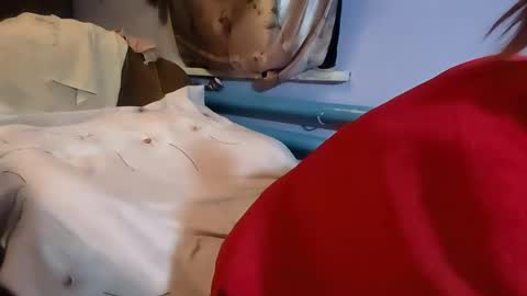 Snapshot of kitty_crystal_ chatting on 01-16-26, 06:45 Kitti online show from 01-16-26, 06:45