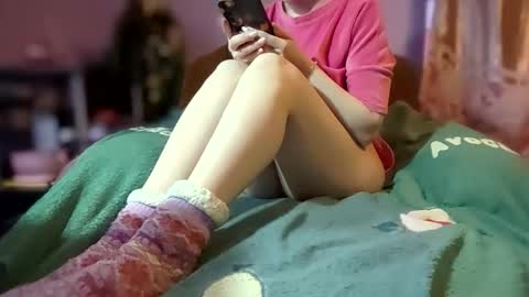 Snapshot of kitty_crystal_ chatting on 02-07-26, 06:39 Kitti online show from 02-07-26, 06:39