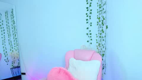 kitty_cut1ee_ online show from 03-04-26, 07:58