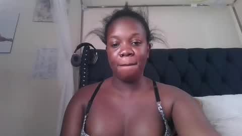 kitty_kerry online show from 12-16-25, 09:14