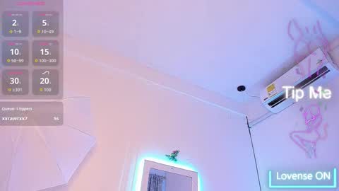 kitty_love01 online show from 10-23-25, 12:59