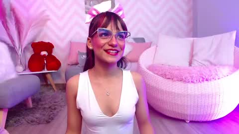 KITTY online show from 09-22-25, 01:02