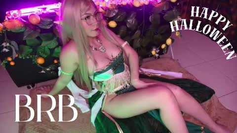 Snapshot of kitty_malach chatting on 11-02-25, 02:14 Kitty online show from 11-02-25, 02:14