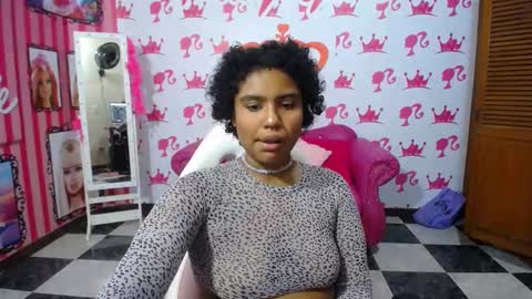 Snapshot of kitty_pervertedx chatting on 01-11-25, 04:59 kitty online show from 01-11-25, 04:59