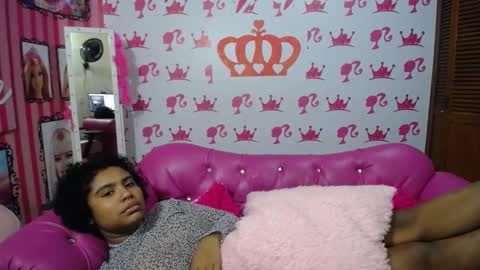 Snapshot of kitty_pervertedx chatting on 01-11-25, 08:00 kitty online show from 01-11-25, 08:00