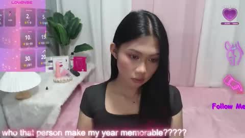 Snapshot of kitty_piex chatting on 10-06-25, 02:42 kitty for you online show from 10-06-25, 02:42