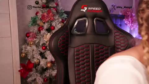 Snapshot of kitty_ricky chatting on 01-11-26, 09:36 Kelsi and Ricky online show from 01-11-26, 09:36