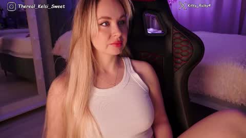 Snapshot of kitty_ricky chatting on 02-17-26, 06:54 Kelsi and Ricky online show from 02-17-26, 06:54