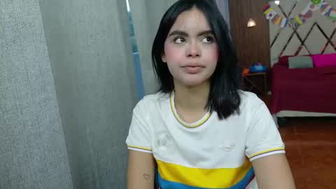Snapshot of kitty_rousse01 chatting on 06-17-26, 11:45 online show from 06-17-26, 11:45