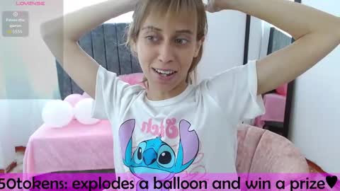 Snapshot of kitty_seducction chatting on 09-09-25, 07:35 Aleja online show from 09-09-25, 07:35