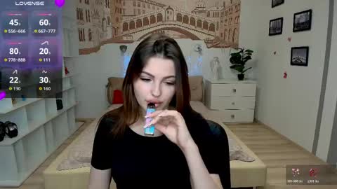 Snapshot of kitty_shenson chatting on 04-23-26, 12:29 Kate online show from 04-23-26, 12:29
