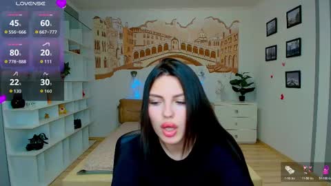 Snapshot of kitty_shenson chatting on 05-23-26, 11:36 Kate online show from 05-23-26, 11:36