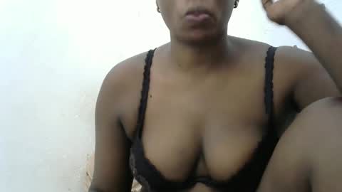 Snapshot of kitty_super chatting on 01-11-25, 10:51 kitty_super online show from 01-11-25, 10:51
