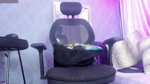 Kendall Saray   online show from 03-11-25, 10:51