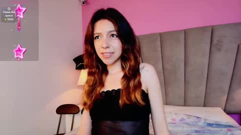 Snapshot of kittybloom_ chatting on 11-24-25, 01:11 Kitty online show from 11-24-25, 01:11