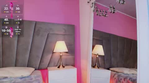 Snapshot of kittybloom_ chatting on 11-25-25, 12:38 Kitty online show from 11-25-25, 12:38