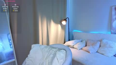 Allison online show from 04-09-26, 06:19