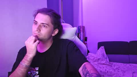 Snapshot of kittyeliz chatting on 11-23-25, 09:03 Eliz online show from 11-23-25, 09:03