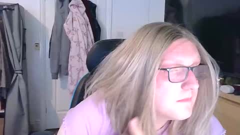 KittyEmerald online show from 06-08-26, 07:47