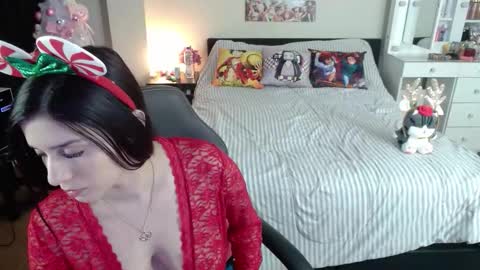 Isabel online show from 12-16-25, 02:38