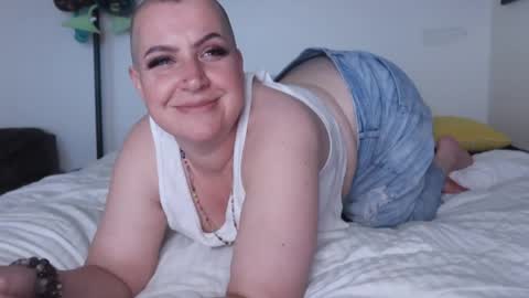 Bella Blue BBW online show from 04-13-26, 07:03
