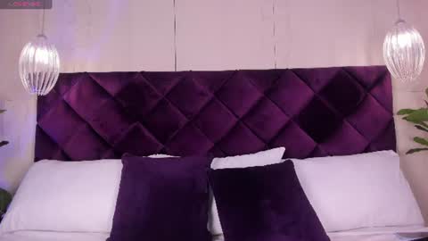 Snapshot of kittylyne_ chatting on 06-19-26, 12:20 Kitty online show from 06-19-26, 12:20