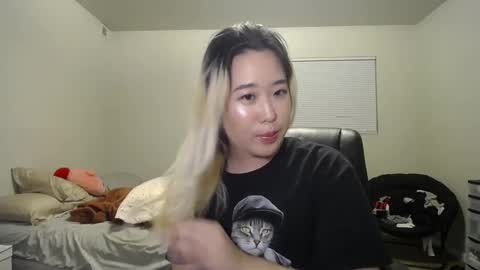Snapshot of kittymei chatting on 12-10-24, 03:30 Mei online show from 12-10-24, 03:30