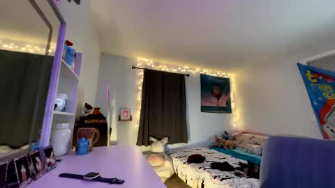 Bunnii online show from 01-10-26, 10:47