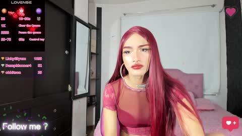 Snapshot of kittyqueen01 chatting on 12-13-24, 09:02 Tatiana Guerrero online show from 12-13-24, 09:02