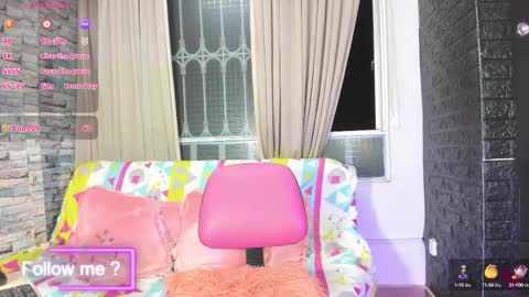 Snapshot of kittyqueen01 chatting on 02-20-25, 03:12 Tatiana Guerrero online show from 02-20-25, 03:12
