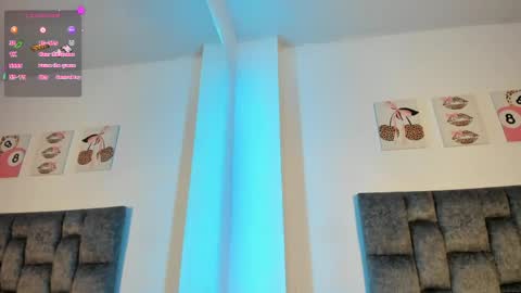 Snapshot of kittystar18 chatting on 05-26-26, 06:37 kitty online show from 05-26-26, 06:37