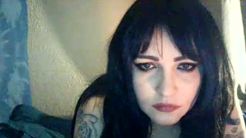 Snapshot of kittytats21 chatting on 06-12-26, 10:52 SummerT online show from 06-12-26, 10:52