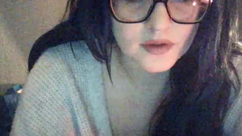 Snapshot of kittytats21 chatting on 07-22-26, 10:45 SummerT online show from 07-22-26, 10:45