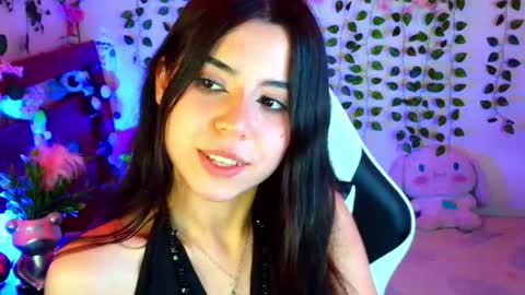 Snapshot of kittyuwu_ chatting on 10-24-25, 10:50 Kittyuwu online show from 10-24-25, 10:50