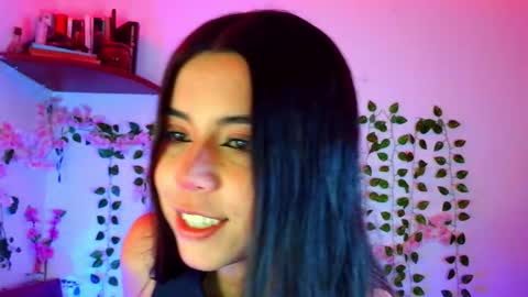 Snapshot of kittyuwu_ chatting on 10-27-25, 06:23 Kittyuwu online show from 10-27-25, 06:23