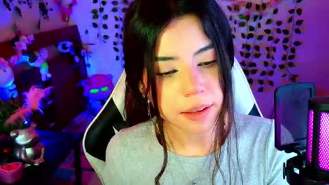 Snapshot of kittyuwu_ chatting on 11-12-25, 07:24 Kittyuwu online show from 11-12-25, 07:24