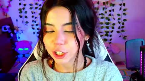 Snapshot of kittyuwu_ chatting on 11-21-25, 07:45 Kittyuwu online show from 11-21-25, 07:45