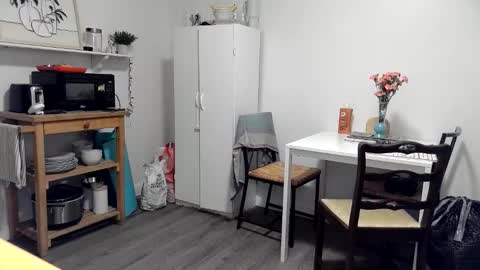 Kittyymaze online show from 01-17-26, 11:48