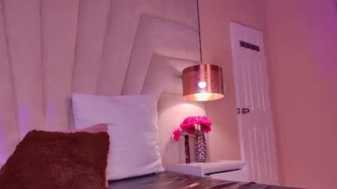 Snapshot of kity_hill chatting on 07-04-26, 04:18 Kitty Hill online show from 07-04-26, 04:18