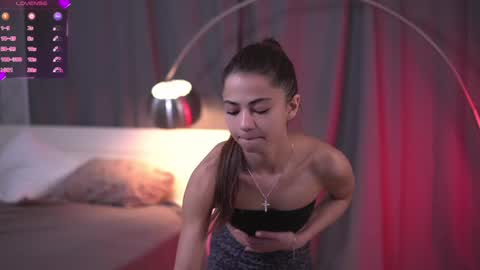 Zendaya online show from 03-05-25, 08:42