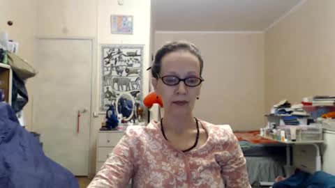 KiuminBerry online show from 02-20-25, 04:14