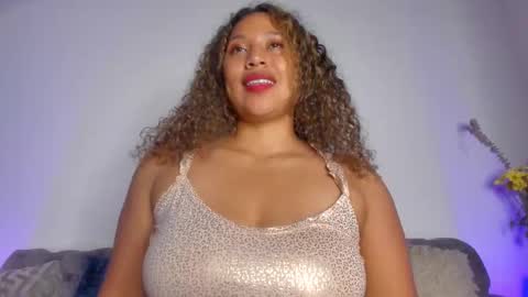 Snapshot of kiut_lili18 chatting on 10-14-25, 07:47 Lili online show from 10-14-25, 07:47