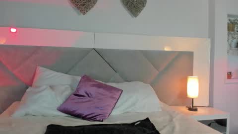 Snapshot of kiutemily_ chatting on 01-17-26, 10:46 Emily online show from 01-17-26, 10:46